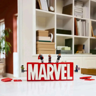jouet LEGO Marvel Logo Marvel et Ses Super-héros - Jeu de Construction Collector avec minifigurines lego 76313 lego