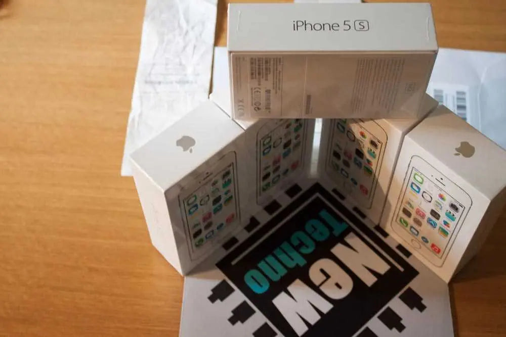 Iphone 5S 32 Go Gris ou silver Tecin.fr