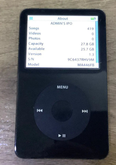 Apple iPod Video A1136 30 Go - 5e génération - noir, objet occasion, avec rayure TECIN HOLDING