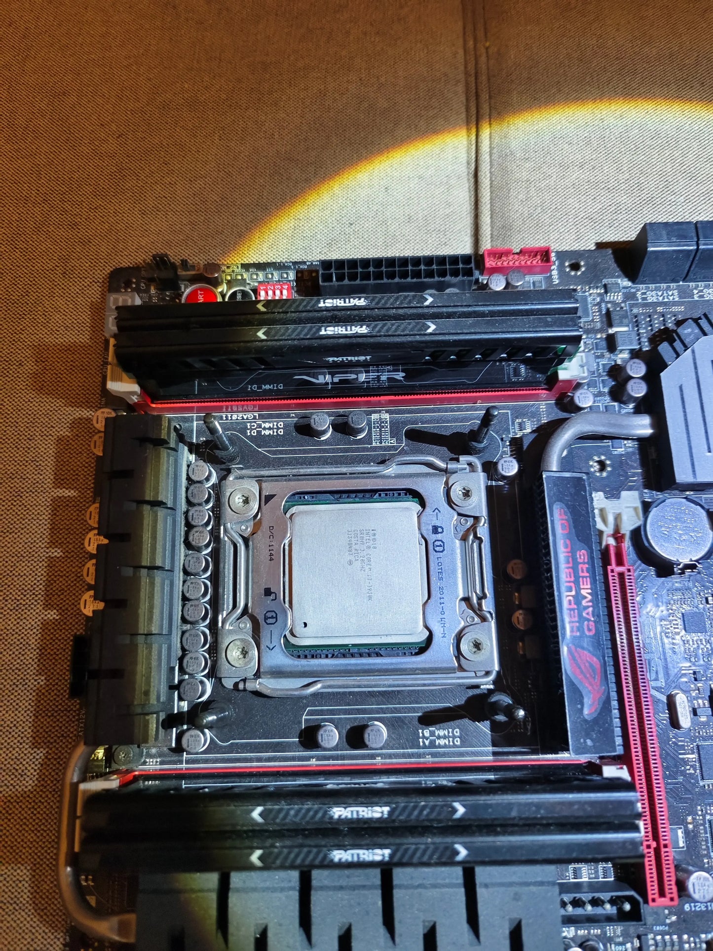 Processeur Intel Processeur Core i7 3930K / 3.20 GHz LGA 2011 Socket 12 Mo Cache version OEM Intel