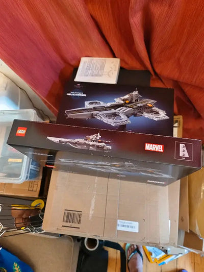 Lego L'héliporteur des Avengers LEGO Marvel 76295 : The Avengers Helicarrier TECIN HOLDING