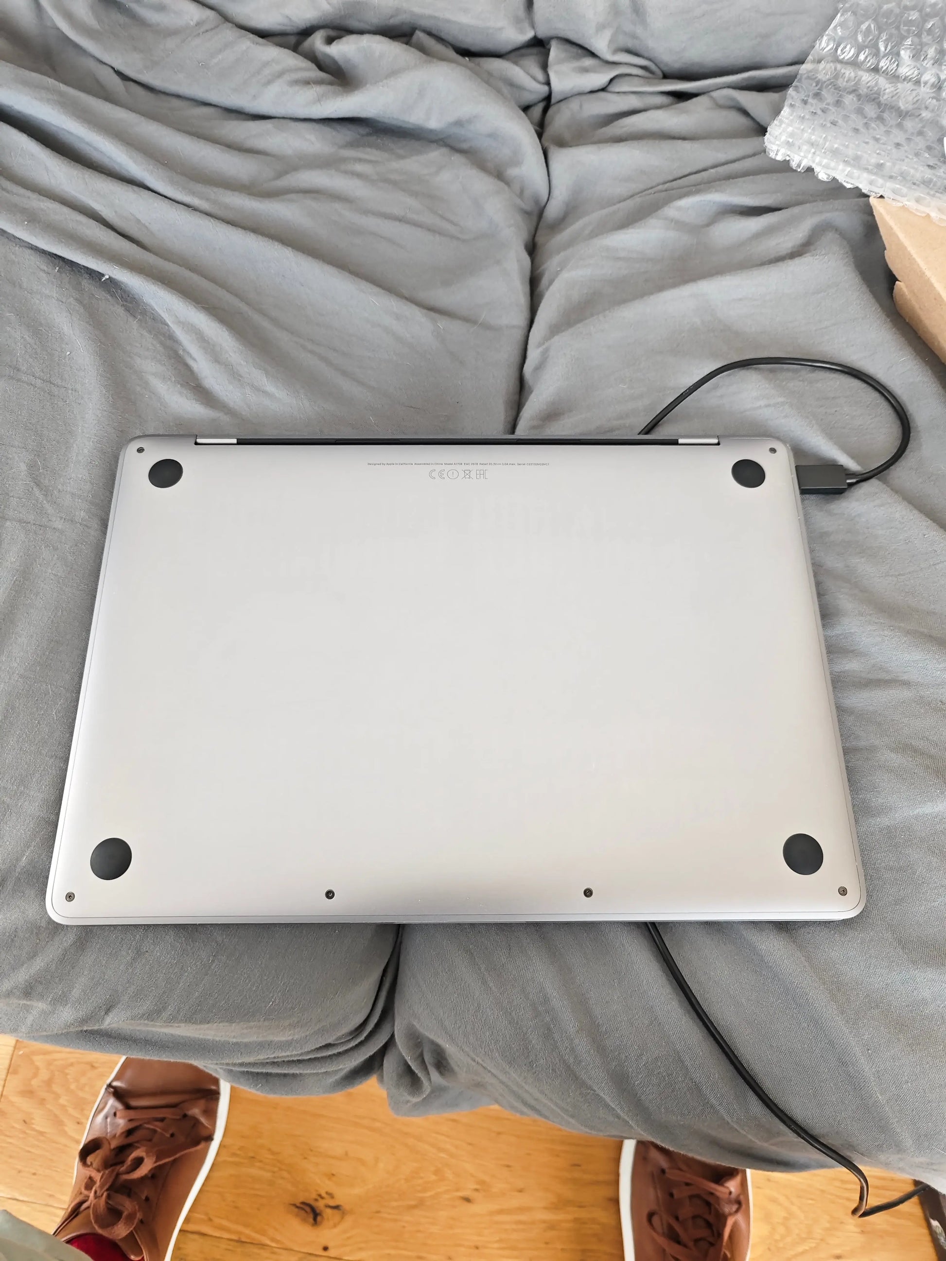 Macbook TECIN HOLDING
