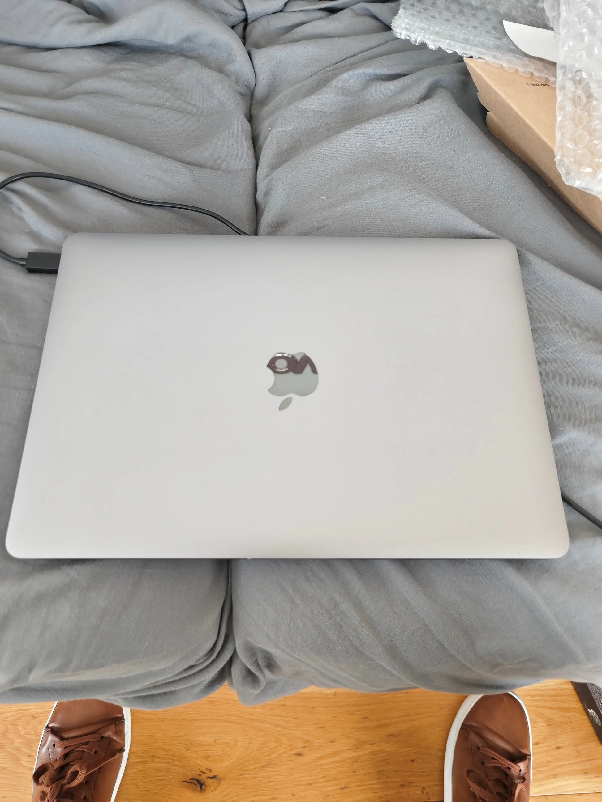 Macbook TECIN HOLDING