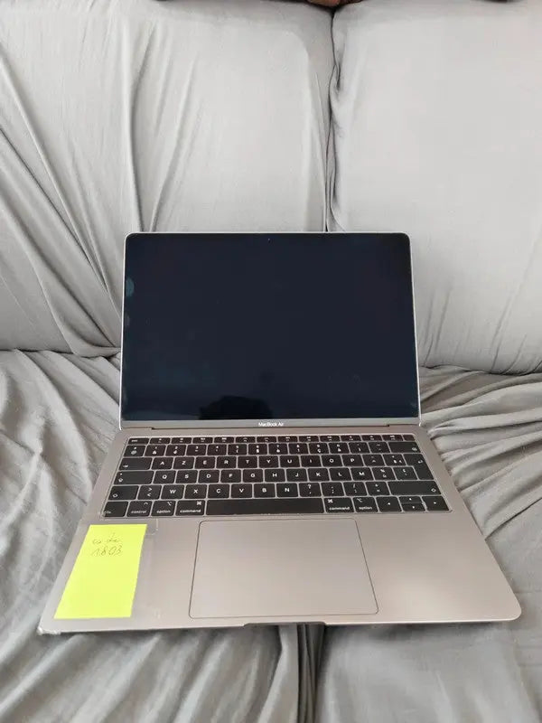 Ordinateurs portables APPLE MacBook Air TECIN HOLDING